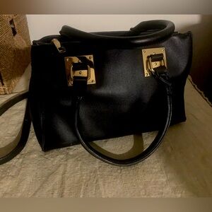 New Blk Isabelle Tote w/ detachable strap